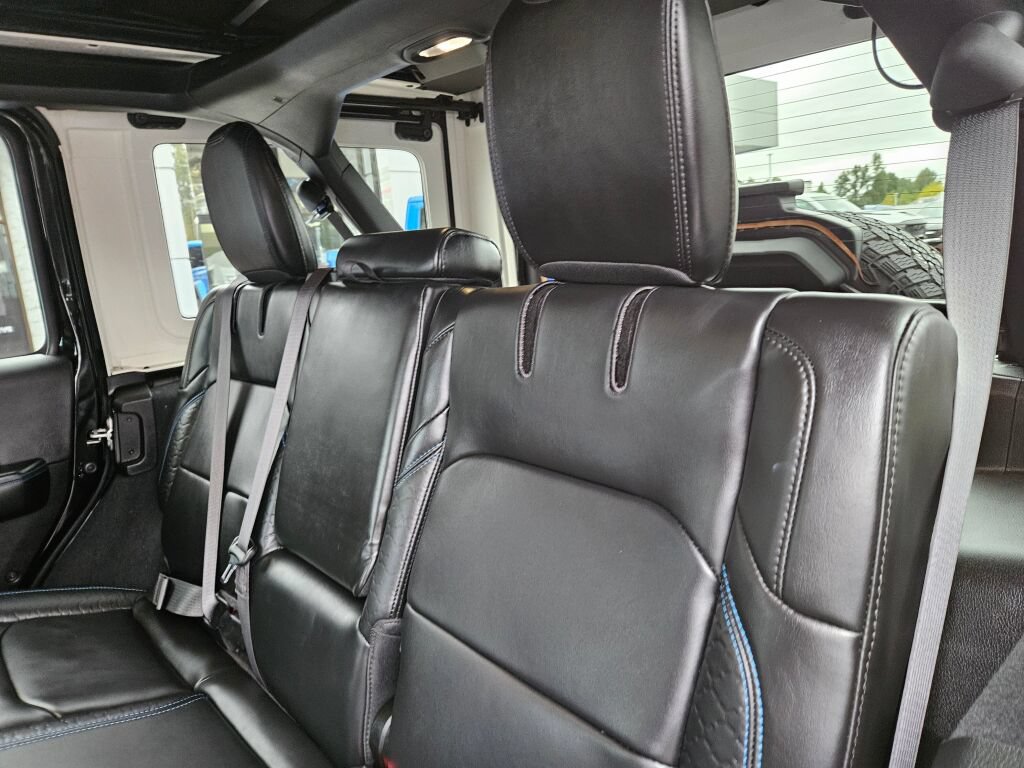 Used 2024 Jeep Wrangler High Altitude AWD/4WD image 14