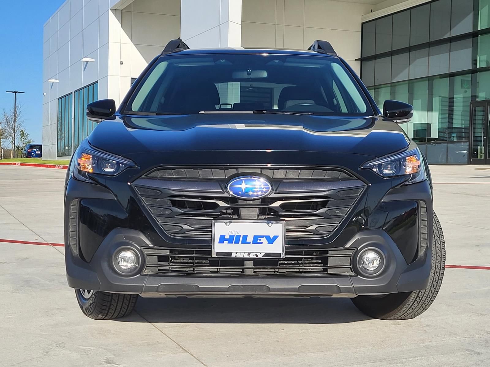 Used 2025 Subaru Outback Premium image 2
