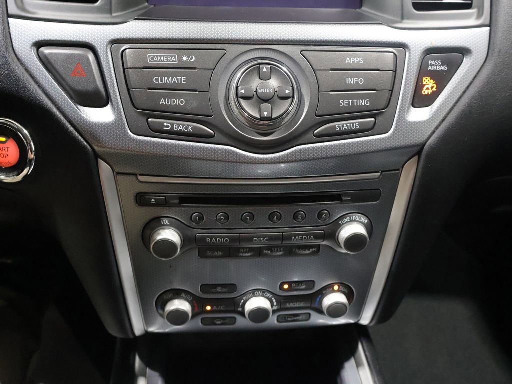 Used 2017 Nissan Pathfinder SL AWD/4WD image 28