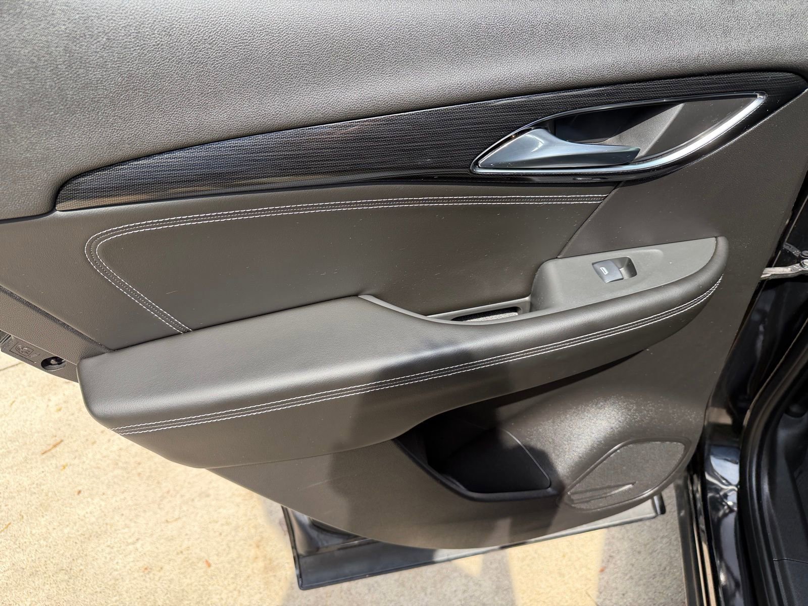 Used 2023 Buick Envision Preferred w/ Sport Touring Package image 23