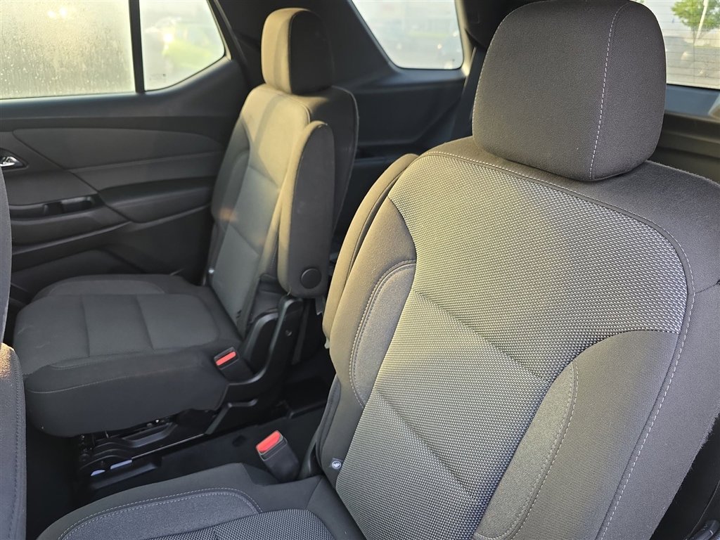Certified 2023 Chevrolet Traverse LT w/ LPO, Floor Liner Package image 22