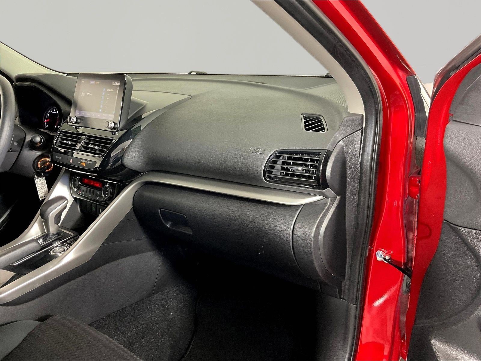 Used 2022 Mitsubishi Eclipse Cross LE AWD/4WD image 26
