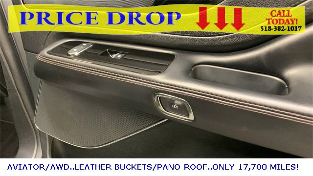 Used 2023 Lincoln Aviator AWD w/ Premium Package image 13
