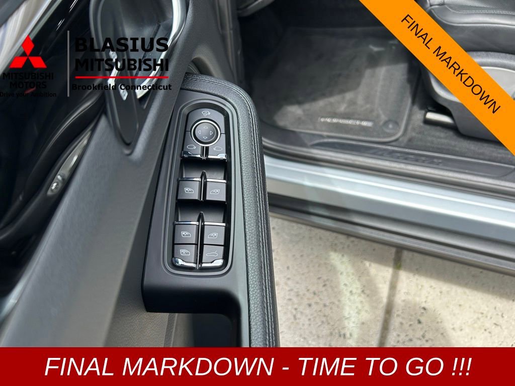 Used 2022 Porsche Macan image 12