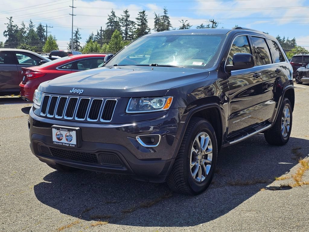 Used 2016 Jeep Grand Cherokee Laredo w/ Quick Order Package 23E AWD/4WD image 4
