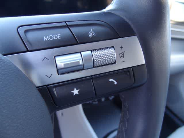 Used 2025 Hyundai Kona SEL FWD image 10