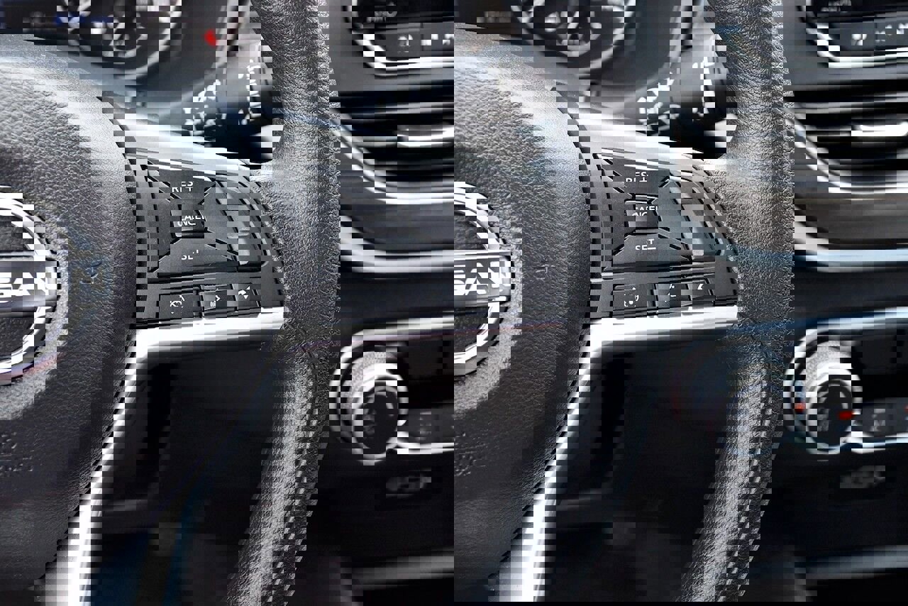 Used 2025 Nissan Altima 2.5 SV image 21