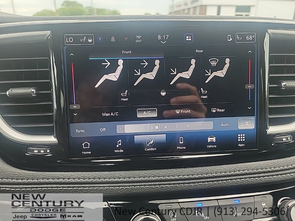New 2027 Chrysler Pacifica Select FWD image 14