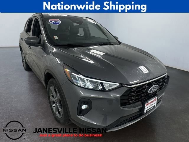 Used 2025 Ford Escape ST-Line Select image 1