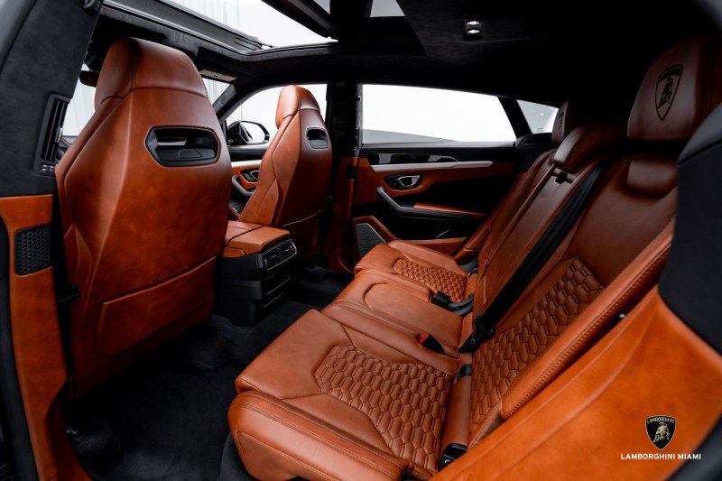 Used 2019 Lamborghini Urus image 48