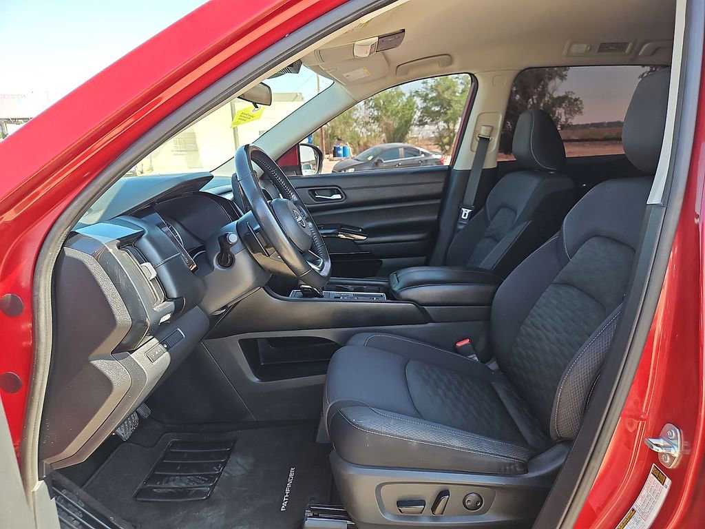 Used 2022 Nissan Pathfinder SV FWD image 15