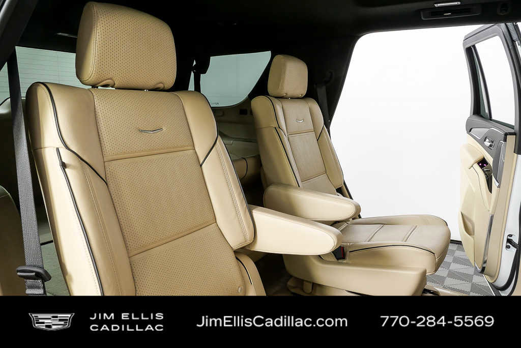 Used 2024 Cadillac Escalade Premium Luxury image 22