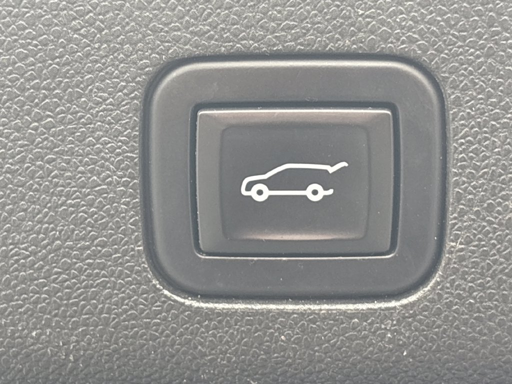 Used 2021 Chevrolet Tahoe High Country AWD/4WD image 32