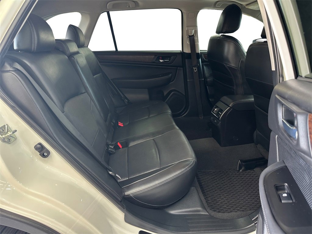 Used 2015 Subaru Outback 2.5i Limited image 18