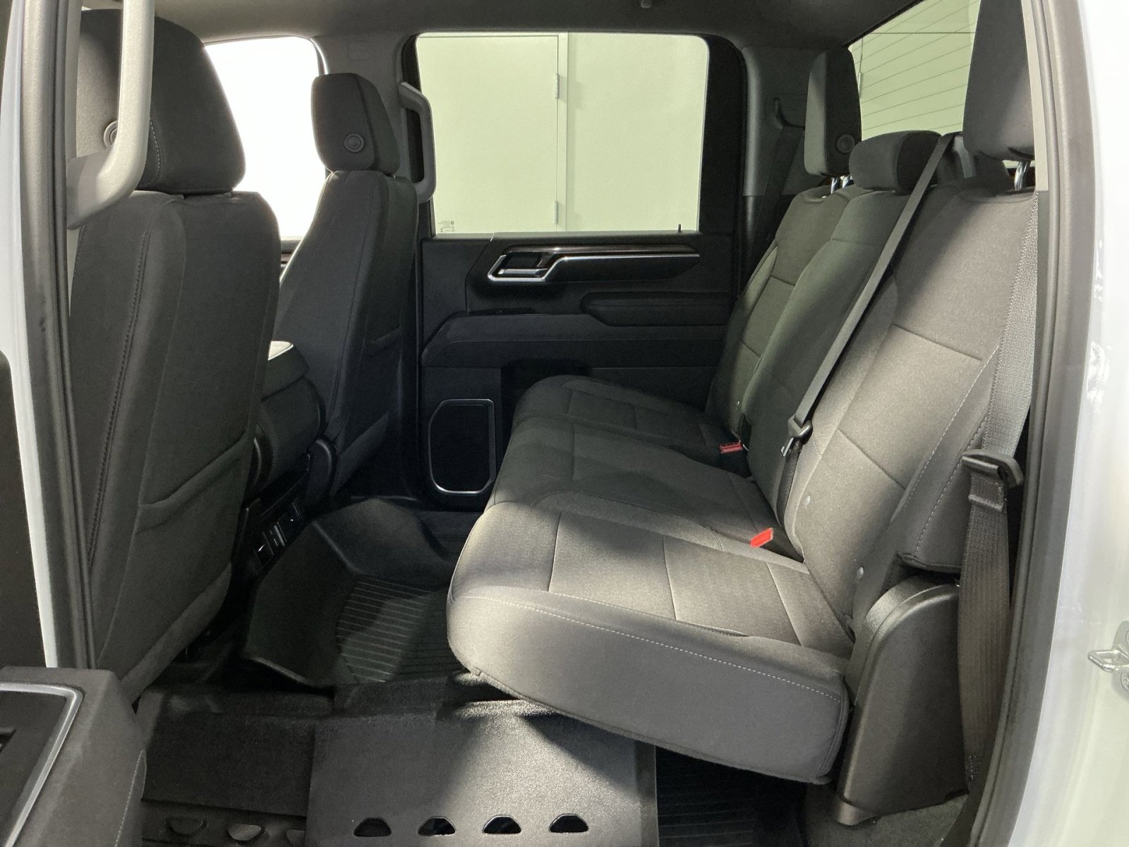 Used 2025 Chevrolet Silverado 2500 LT AWD/4WD image 30