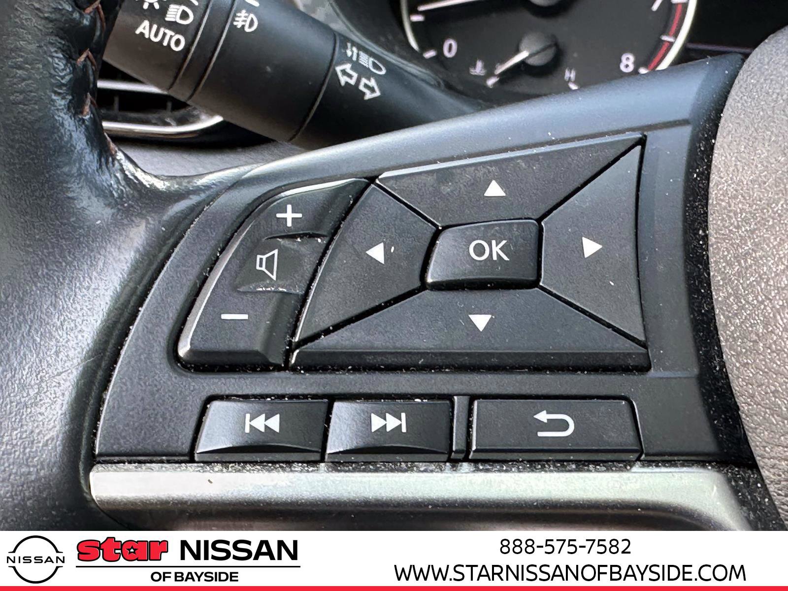 Certified 2022 Nissan Sentra SR w/ Trunk Package image 28