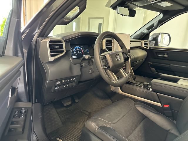 Used 2026 Toyota Sequoia Platinum AWD/4WD image 8