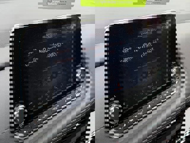 Used 2025 Nissan Rogue SV w/ SV Premium Package image 19