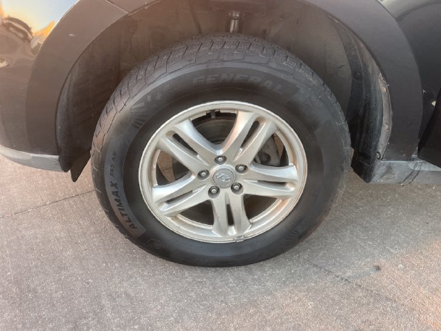 Used 2012 Hyundai Santa Fe GLS AWD/4WD image 27