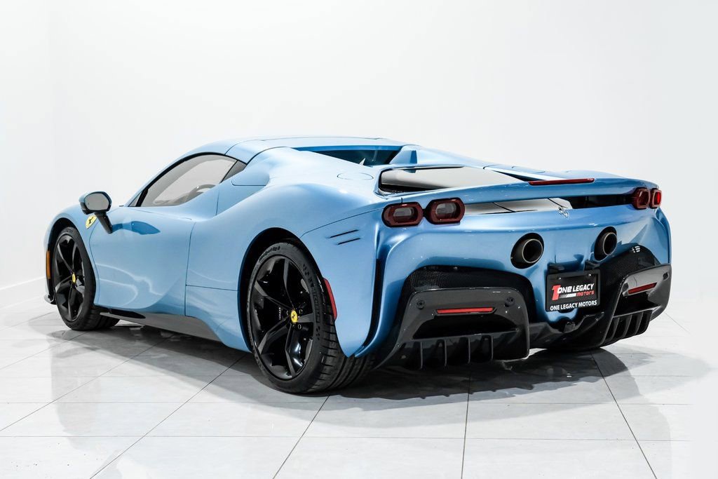Used 2022 Ferrari SF90 Spider AWD/4WD image 11