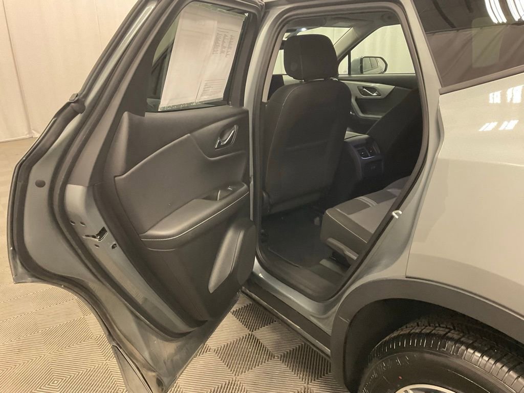 Used 2025 Chevrolet Blazer LT image 28