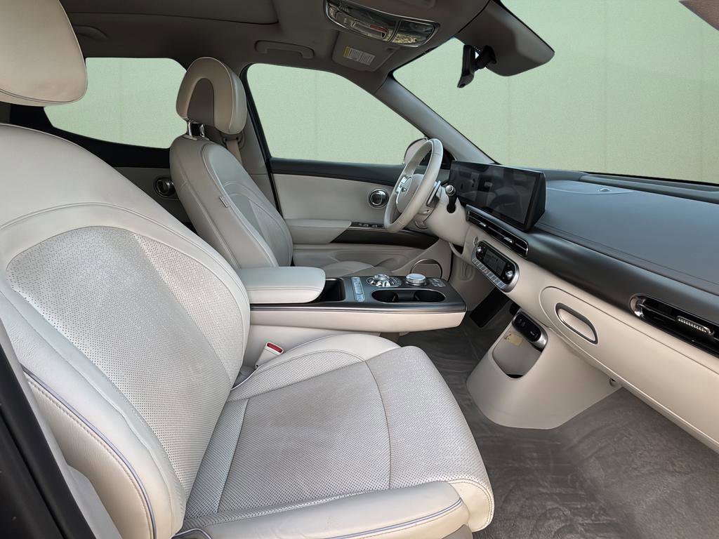 Certified 2023 Genesis GV60 Advanced image 41