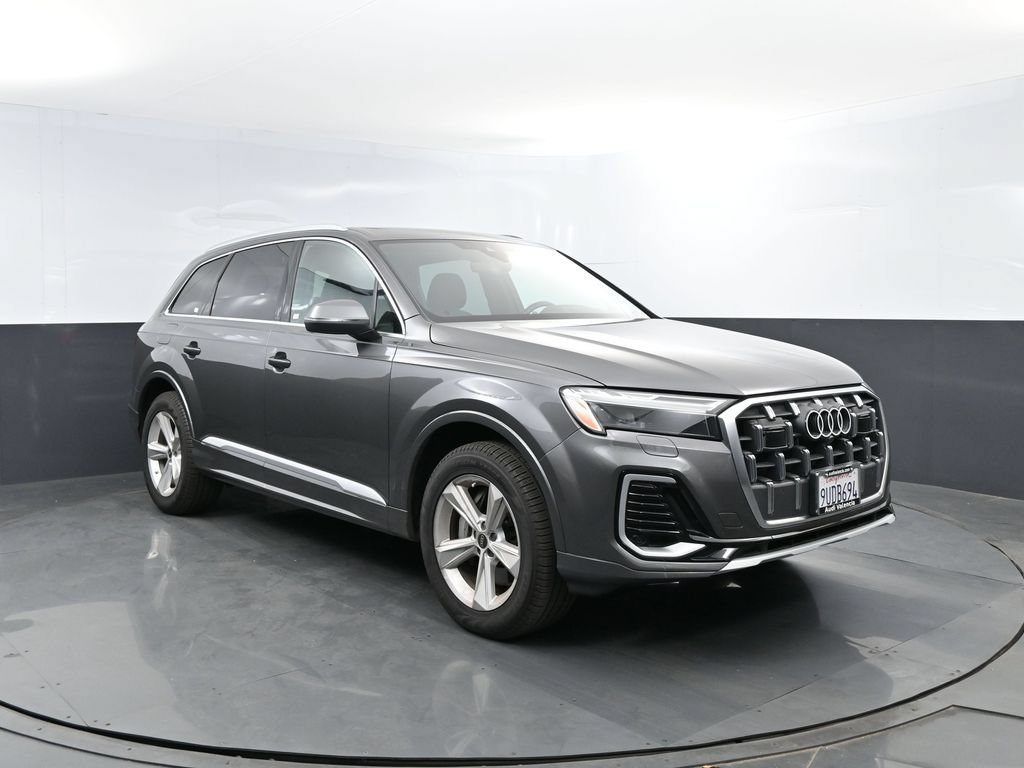 Used 2025 Audi Q7 2.0T Premium AWD/4WD image 3