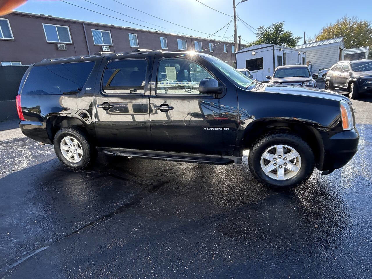 Used 2014 GMC Yukon XL SLT image 27
