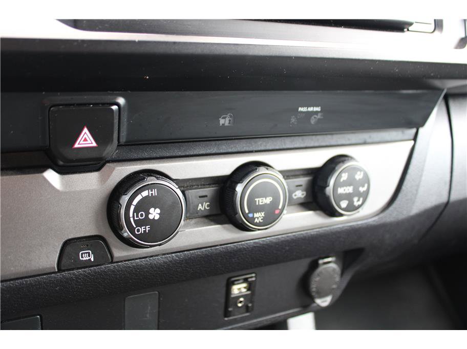 Used 2019 Toyota Tacoma 2WD Access Cab image 26