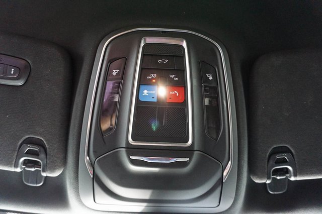 Used 2023 Jeep Wagoneer Series II image 29