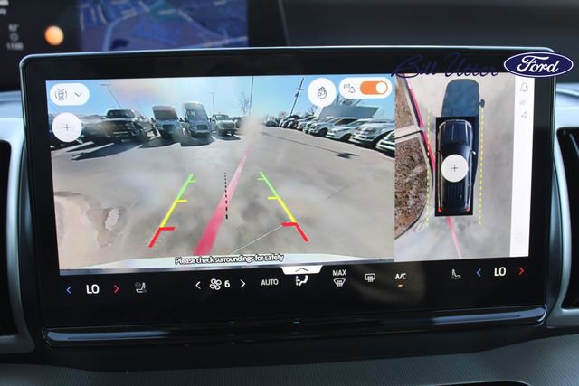 New 2025 Ford Expedition Active image 17