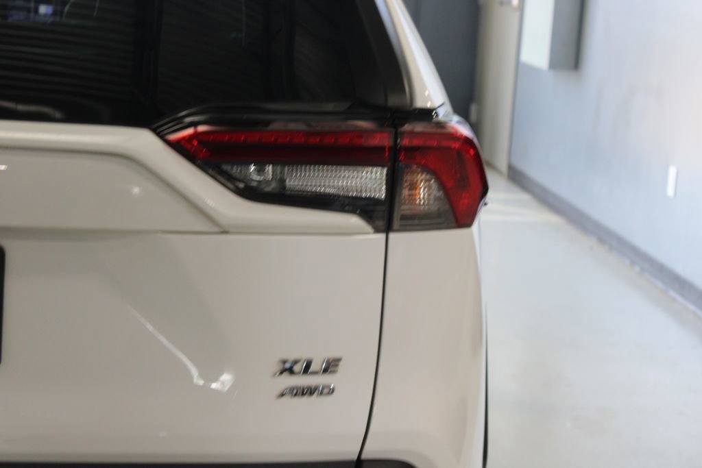 Used 2022 Toyota RAV4 XLE w/ Convenience Package AWD/4WD image 39