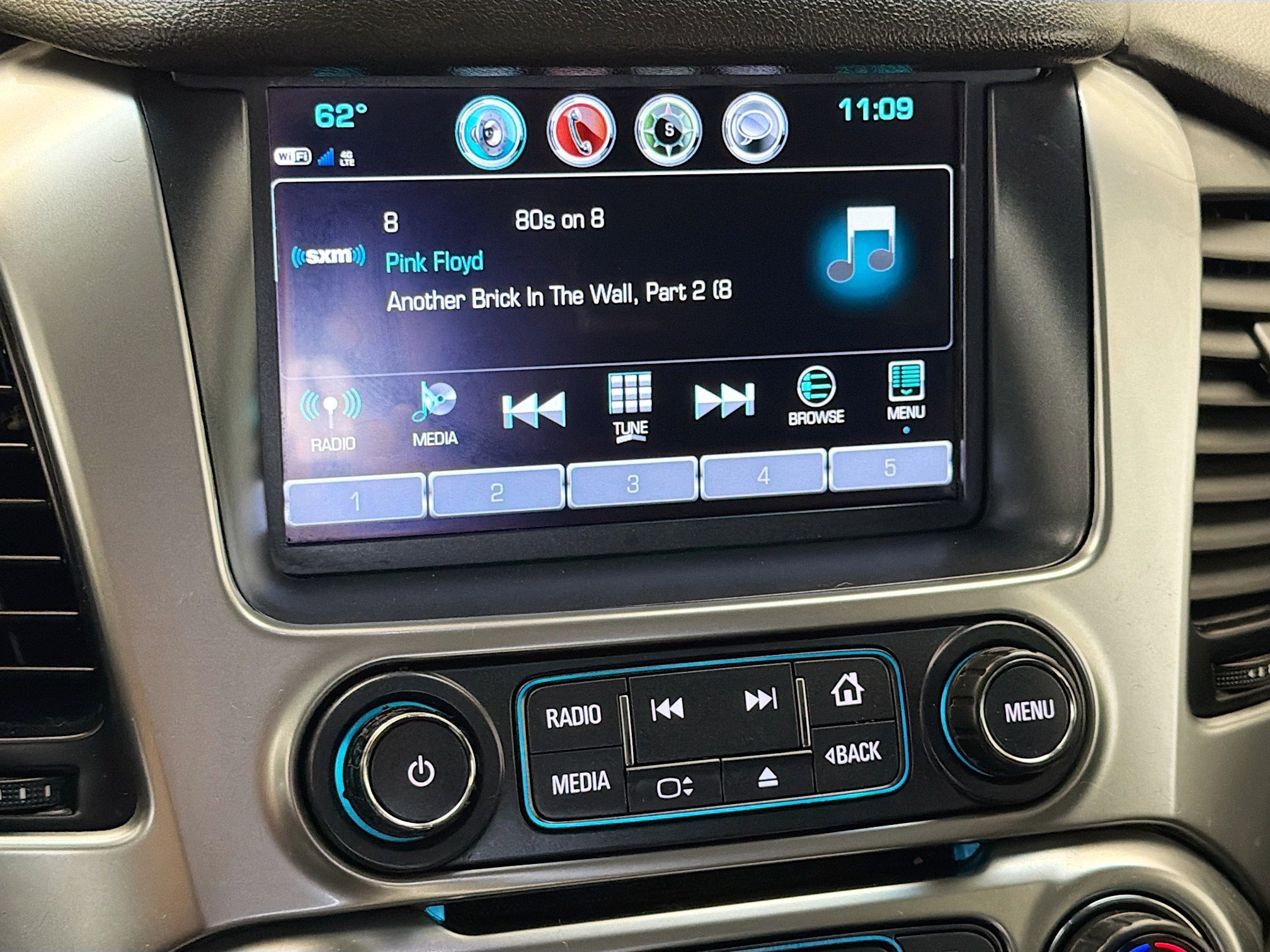 Used 2019 Chevrolet Tahoe LT image 9