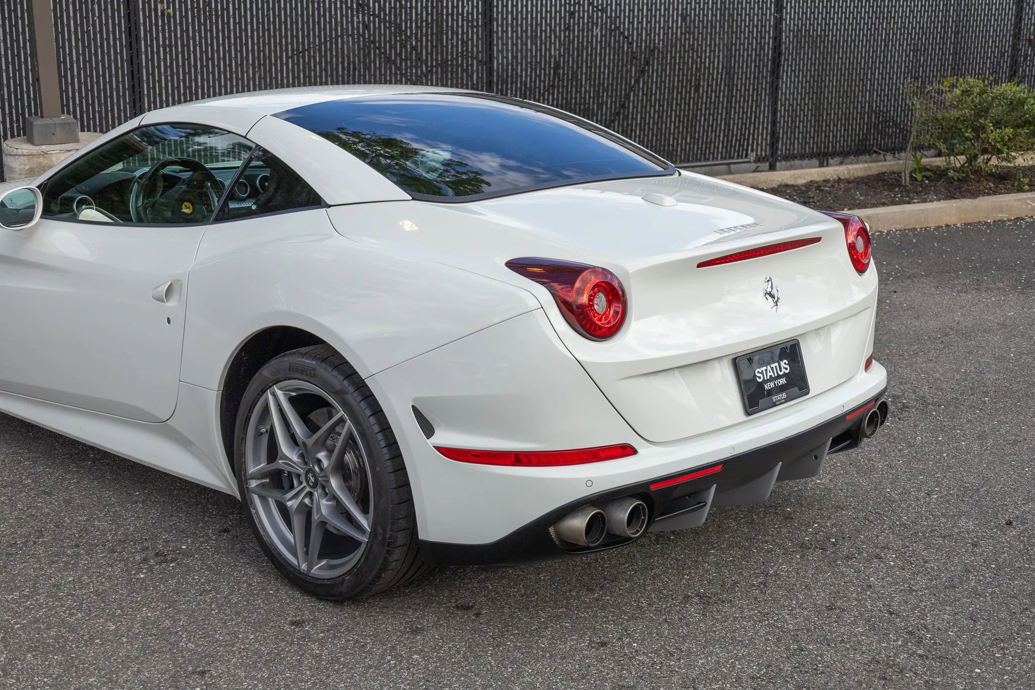 Used 2016 Ferrari California T RWD image 49