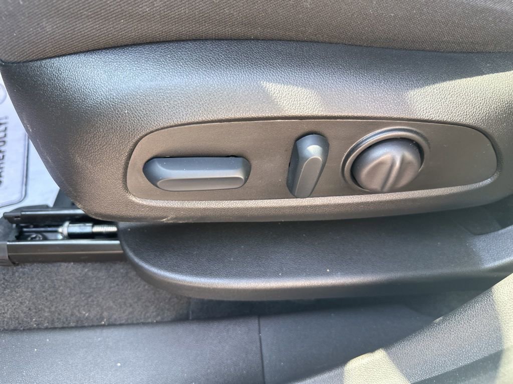 Used 2024 Chevrolet Equinox LT w/ LPO, Floor Liner Package image 19
