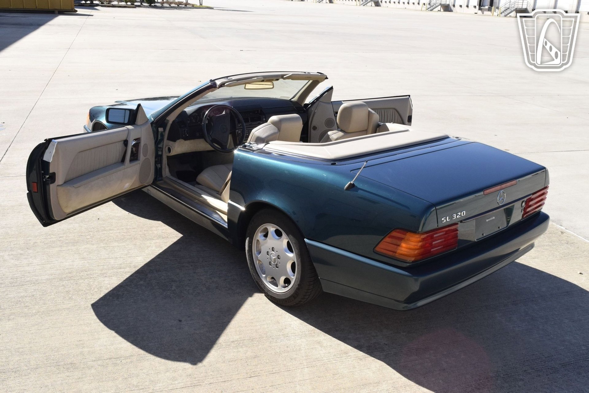 Used 1994 Mercedes-Benz SL 320 Hardtop Roadster image 10