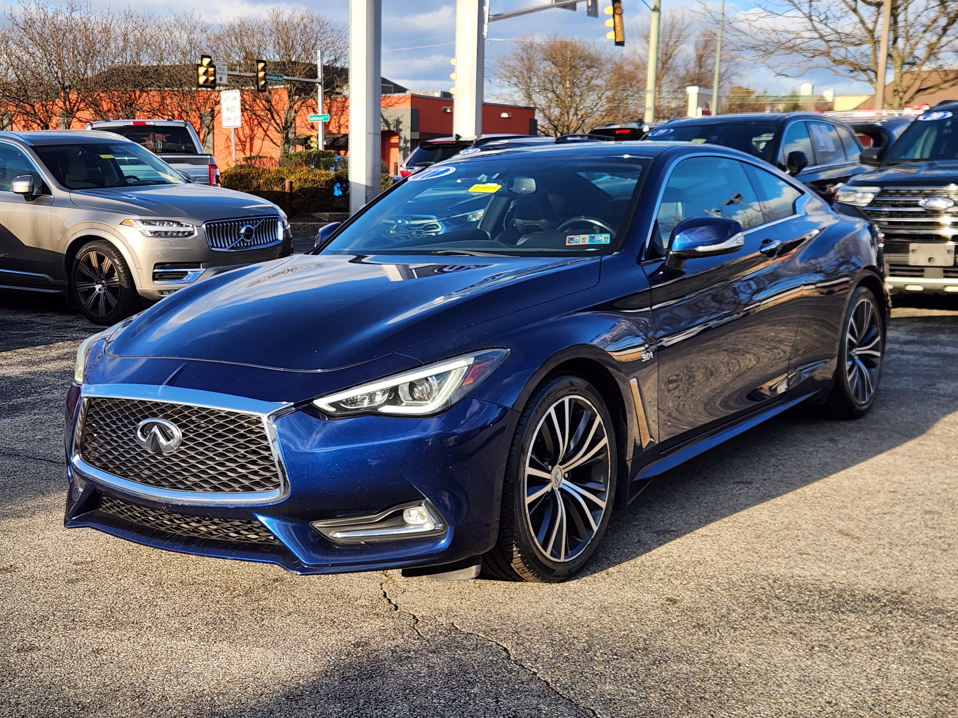 Used 2017 INFINITI Q60 w/ Premium Plus Package 3.0T image 2