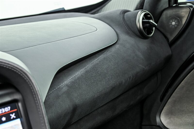 Used 2018 McLaren 720S RWD image 43