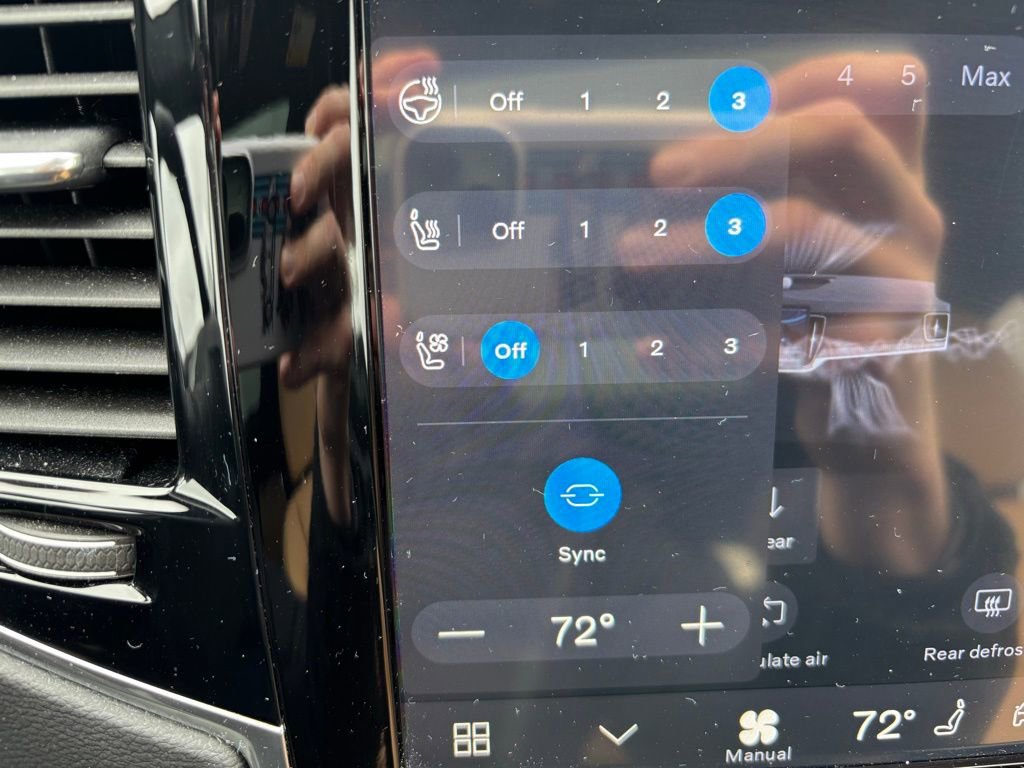 Certified 2024 Volvo XC90 B6 Ultimate AWD/4WD image 12