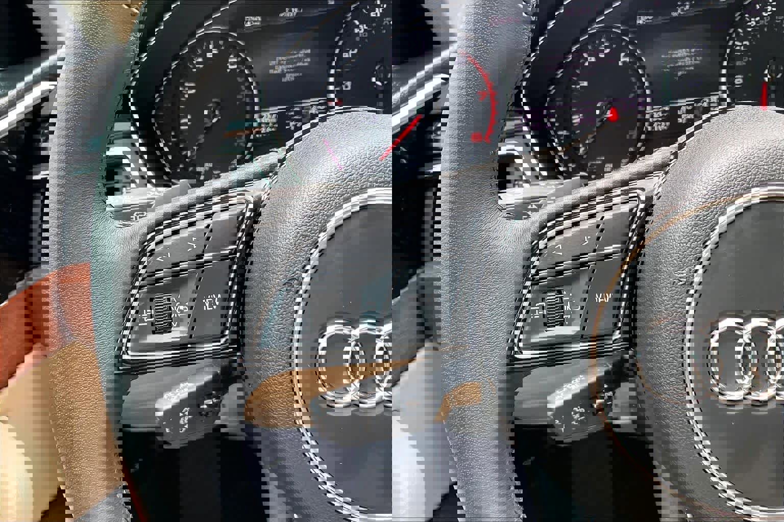 Used 2023 Audi A4 2.0T Premium w/ Convenience Package AWD/4WD image 24