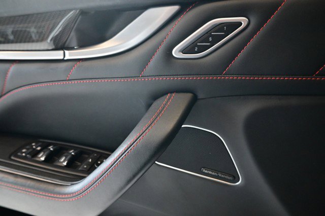 Used 2019 Maserati Levante GranLusso AWD/4WD image 48