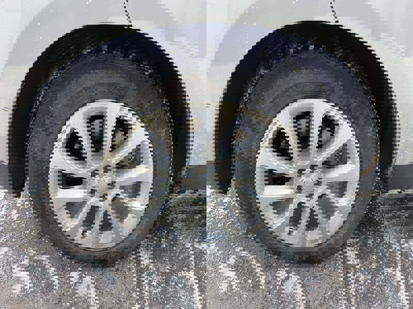 Used 2024 Land Rover Range Rover Sport SE image 11