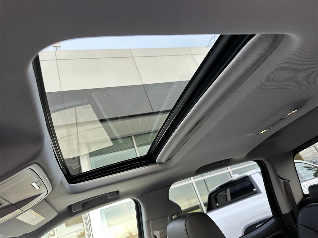 Used 2015 GMC Sierra 3500 Denali w/ Duramax Plus Package image 24