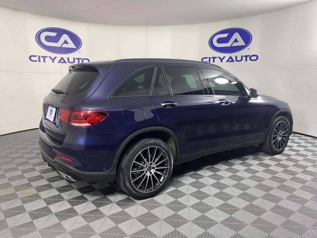 Used 2021 Mercedes-Benz GLC 300 w/ AMG Line image 3