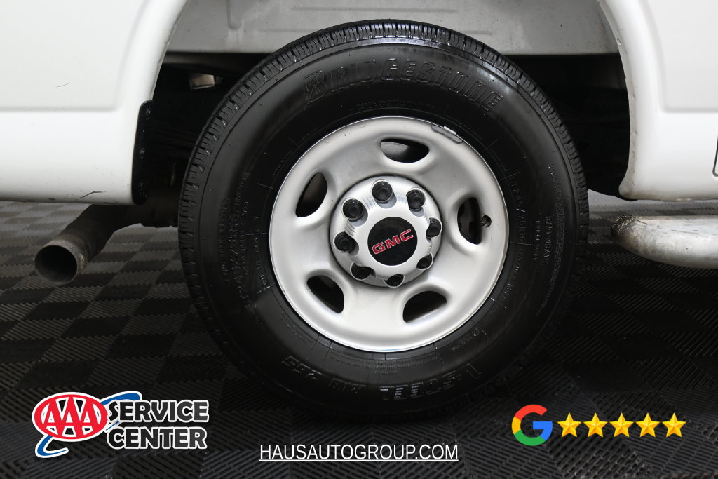 Used 2025 GMC Savana 2500 w/ Driver Convenience Package RWD image 24