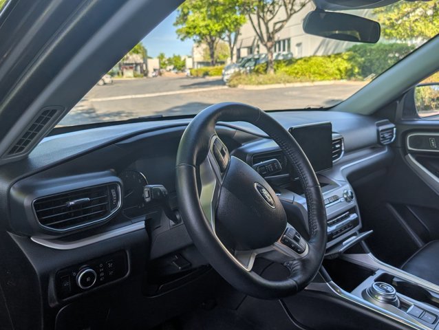 Used 2023 Ford Explorer XLT w/ Equipment Group 202A image 10