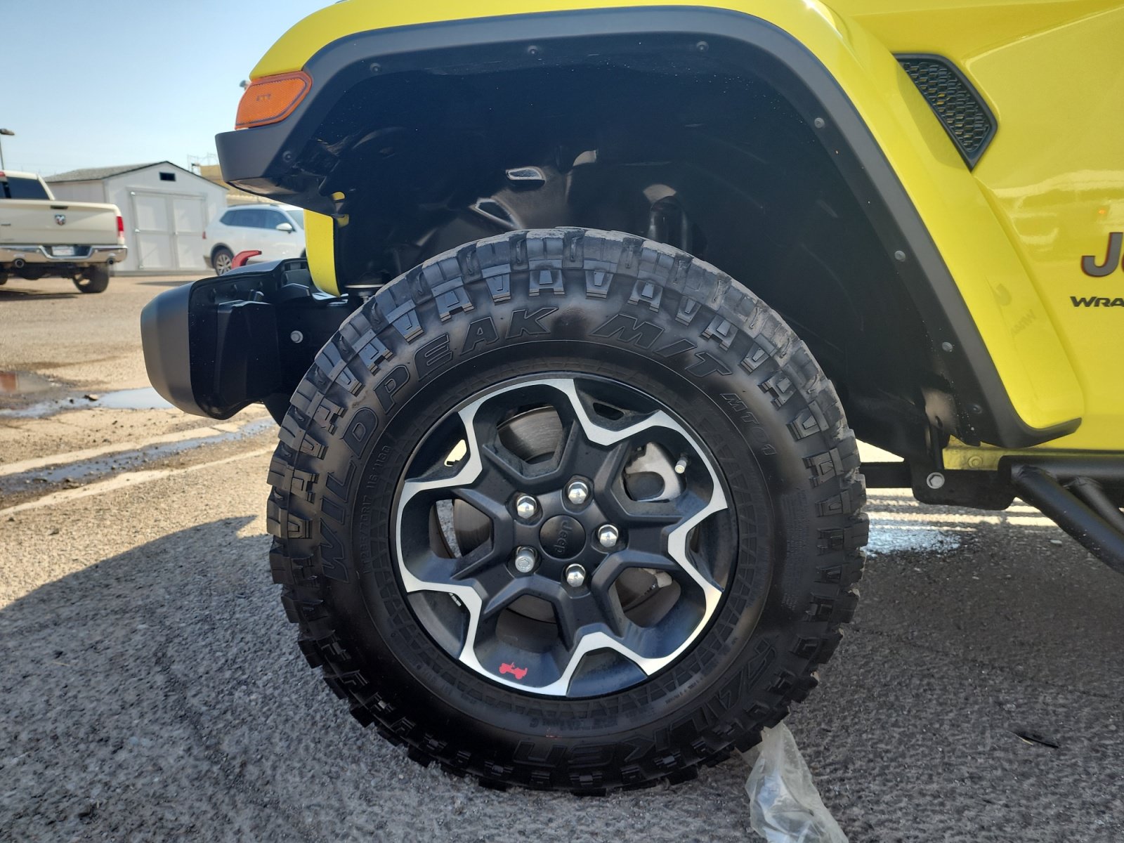 Used 2023 Jeep Wrangler Unlimited Rubicon w/ Cold Weather Group AWD/4WD image 28