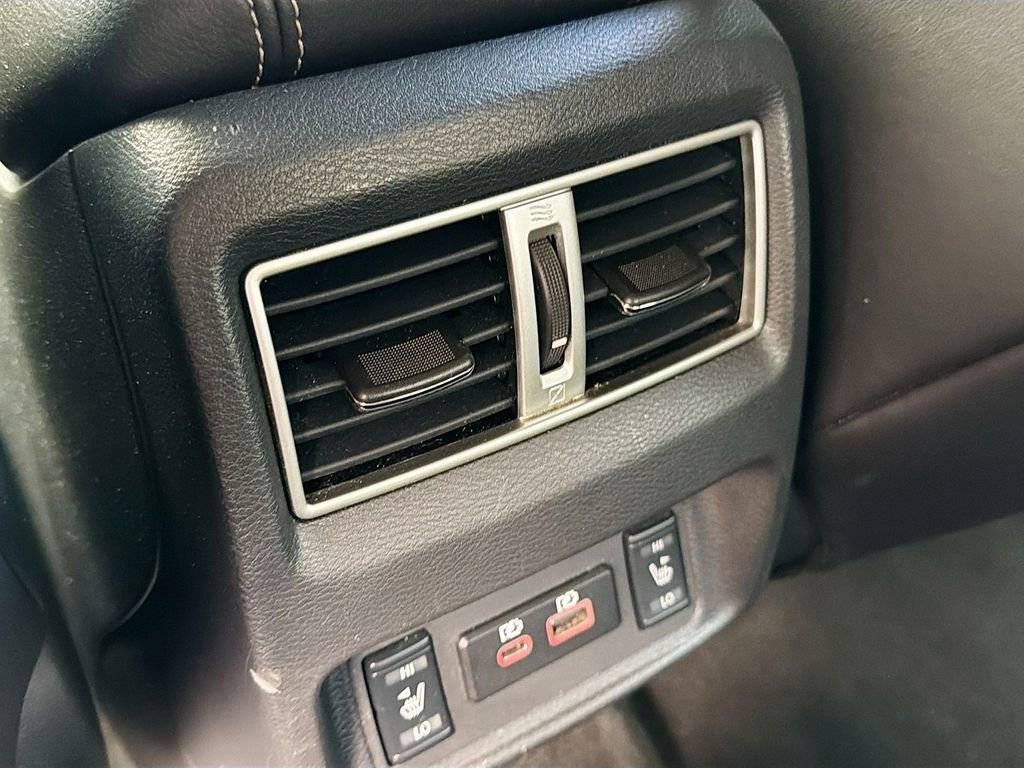 Used 2022 Nissan Maxima Platinum w/ Sport Mat Group FWD image 26