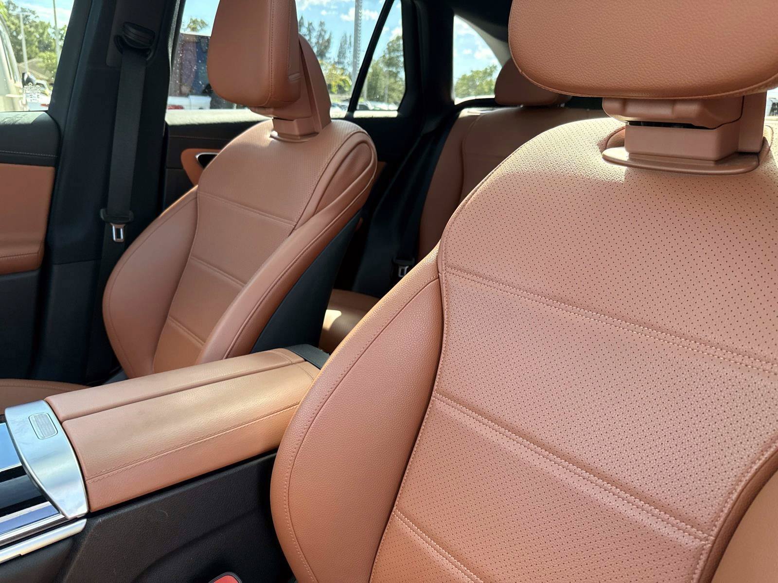 Certified 2023 Mercedes-Benz GLC 300 image 22
