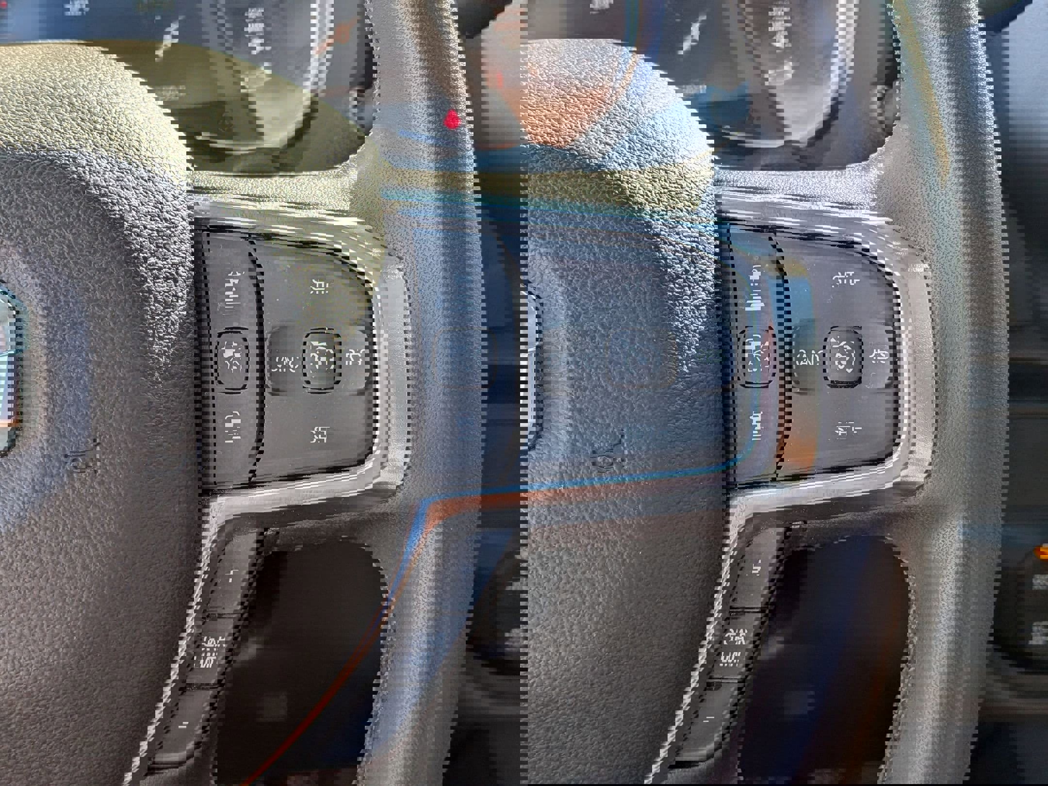 Used 2025 RAM 2500 Laramie image 17